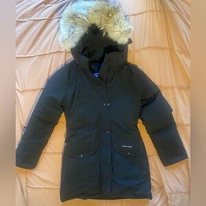 Classic Original rare Canada Goose Black coat size M women ! With original tag